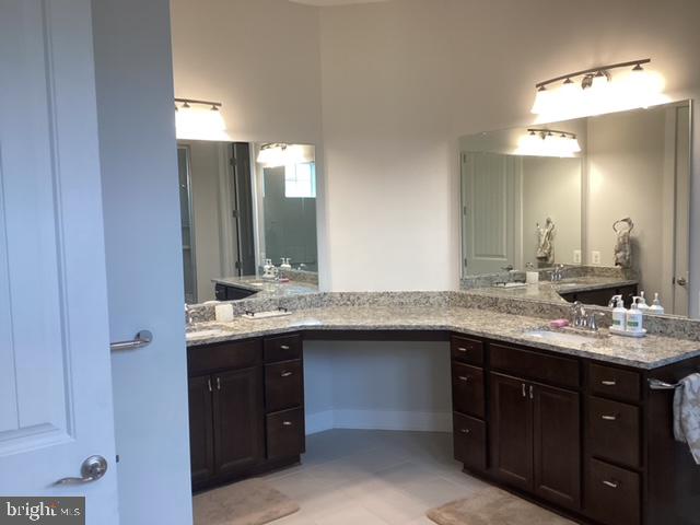 FOUR SEASONS AT KENT ISLAND - Residential Lease