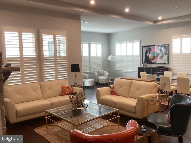 FOUR SEASONS AT KENT ISLAND - Residential Lease