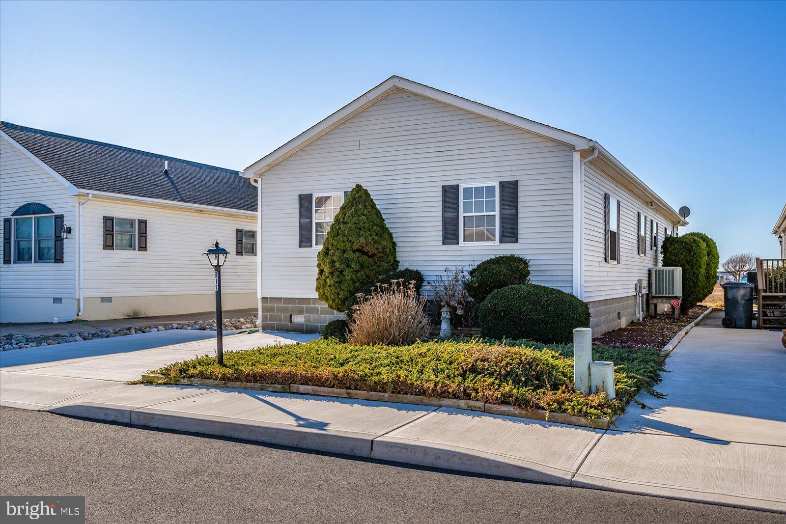 817 GULF STREAM DRIVE