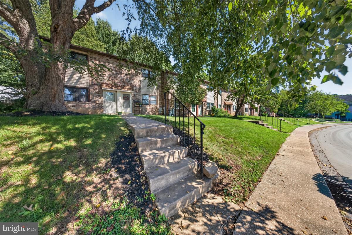 211 COBBLE CREEK CURVE 72