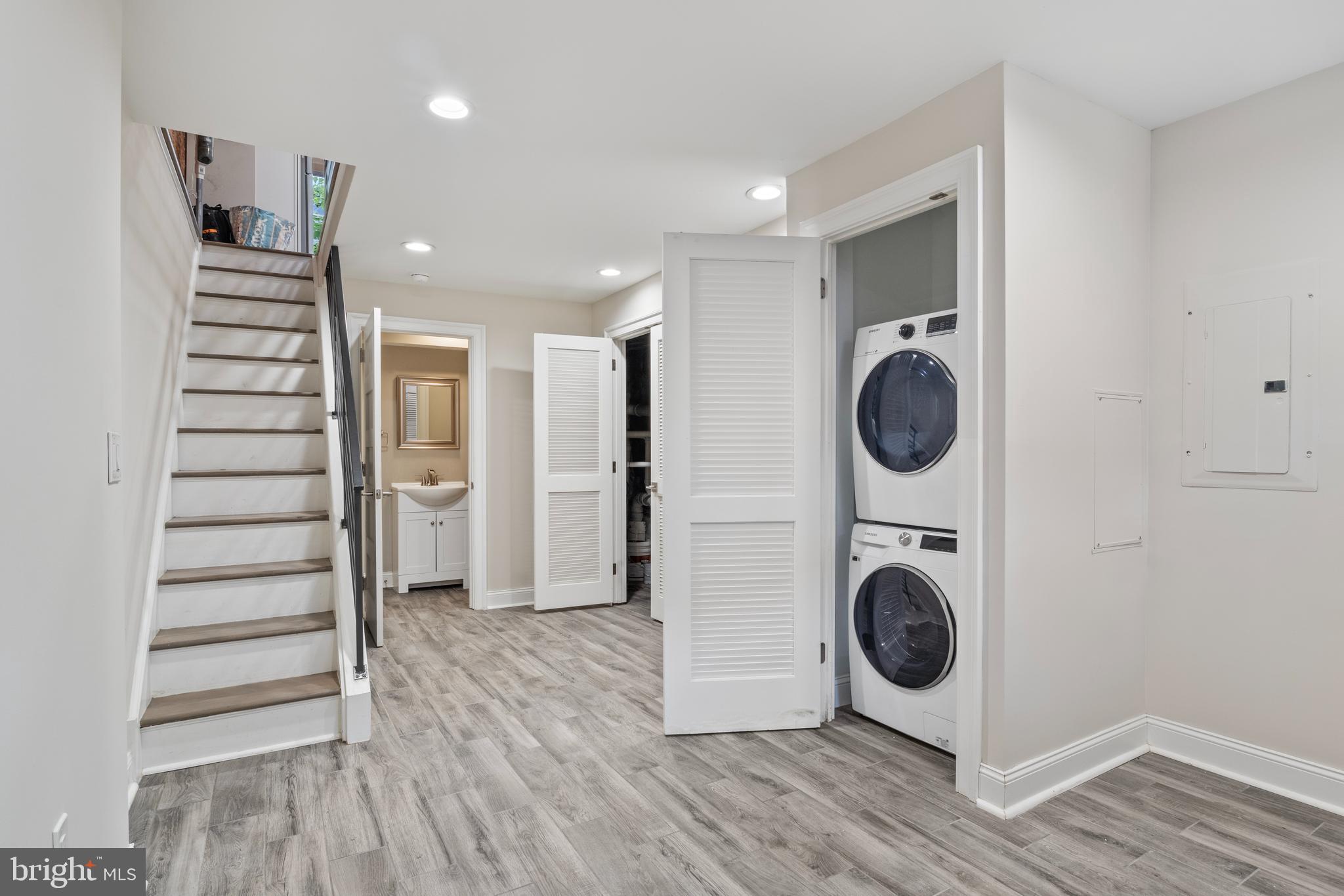 POINT BREEZE - Residential Lease