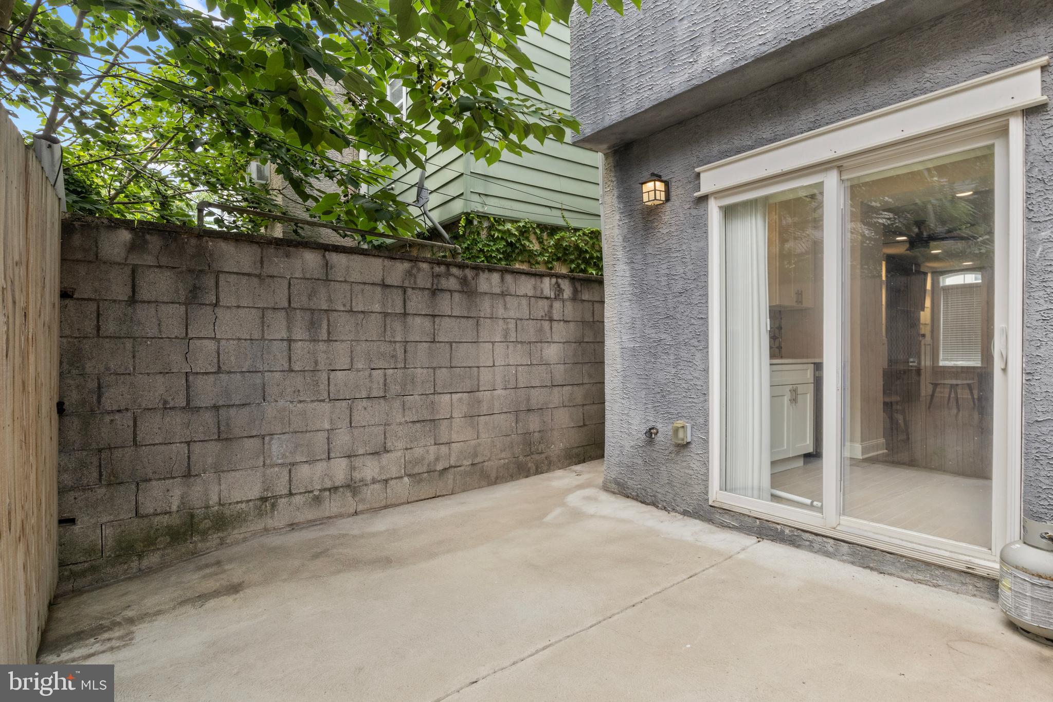 POINT BREEZE - Residential Lease