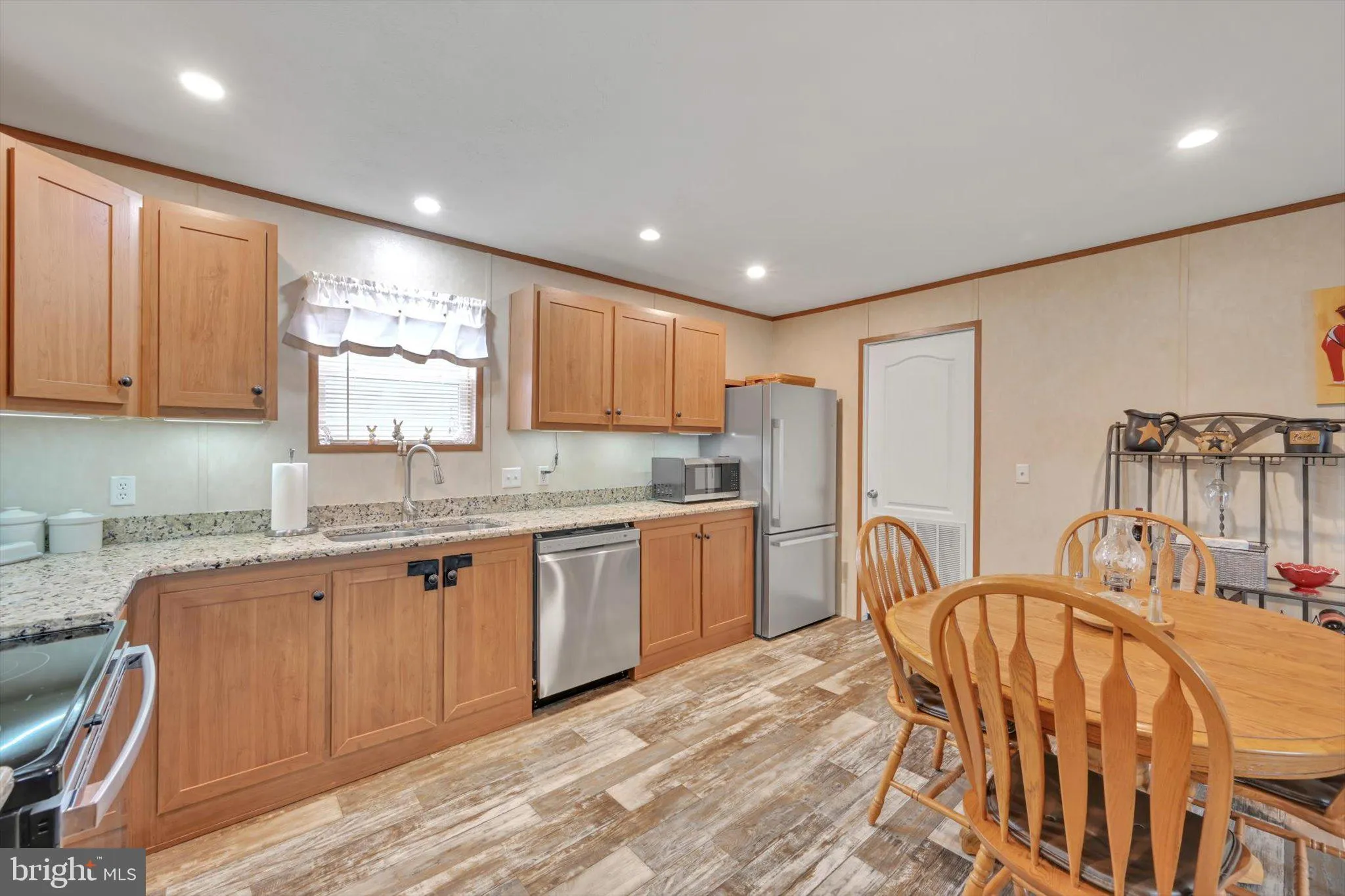 Lititz, Pennsylvania 17543, United States, 3 Bedrooms Bedrooms, ,2 BathroomsBathrooms,Residential,Pending,110281