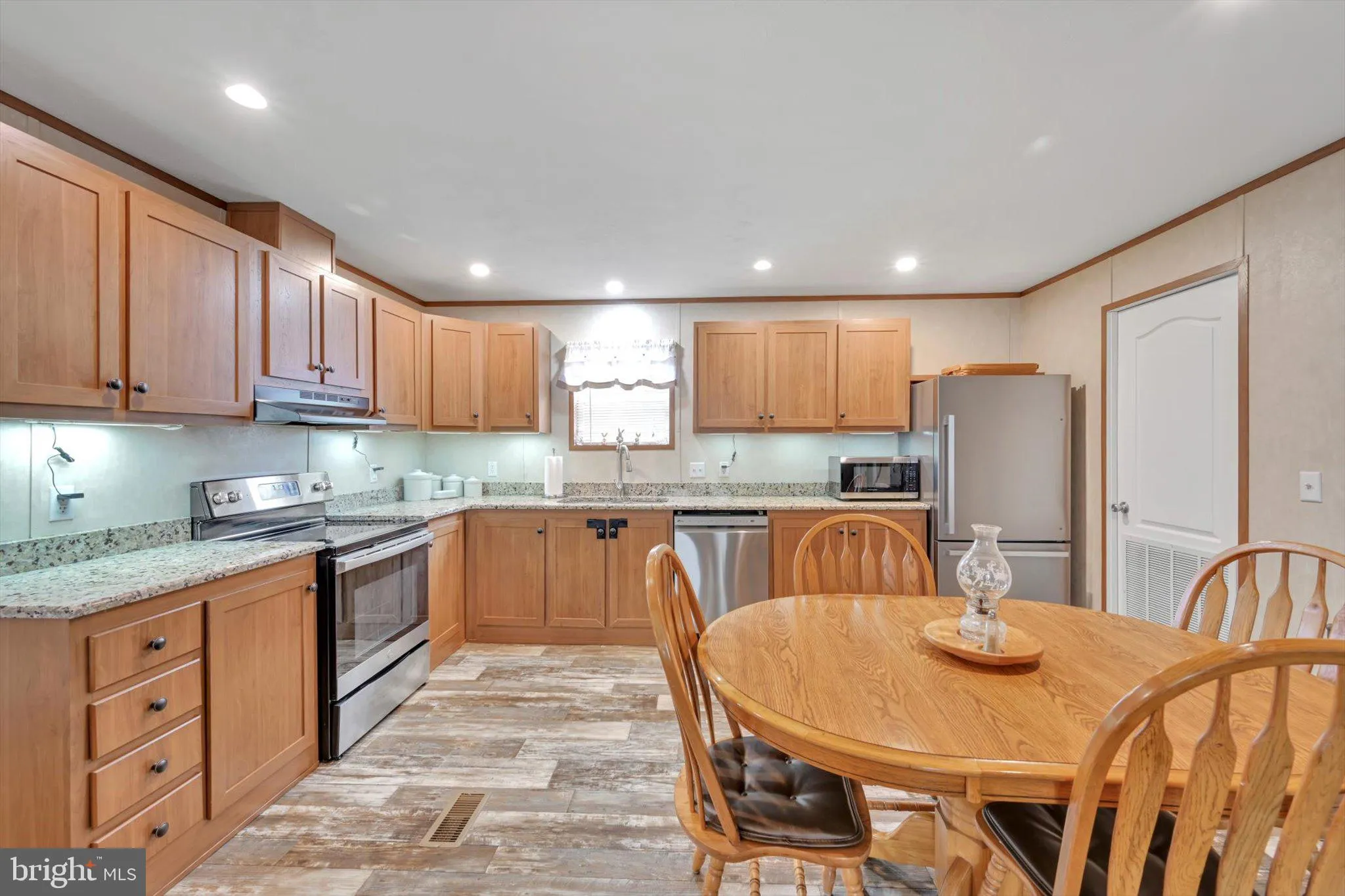 Lititz, Pennsylvania 17543, United States, 3 Bedrooms Bedrooms, ,2 BathroomsBathrooms,Residential,Pending,110281