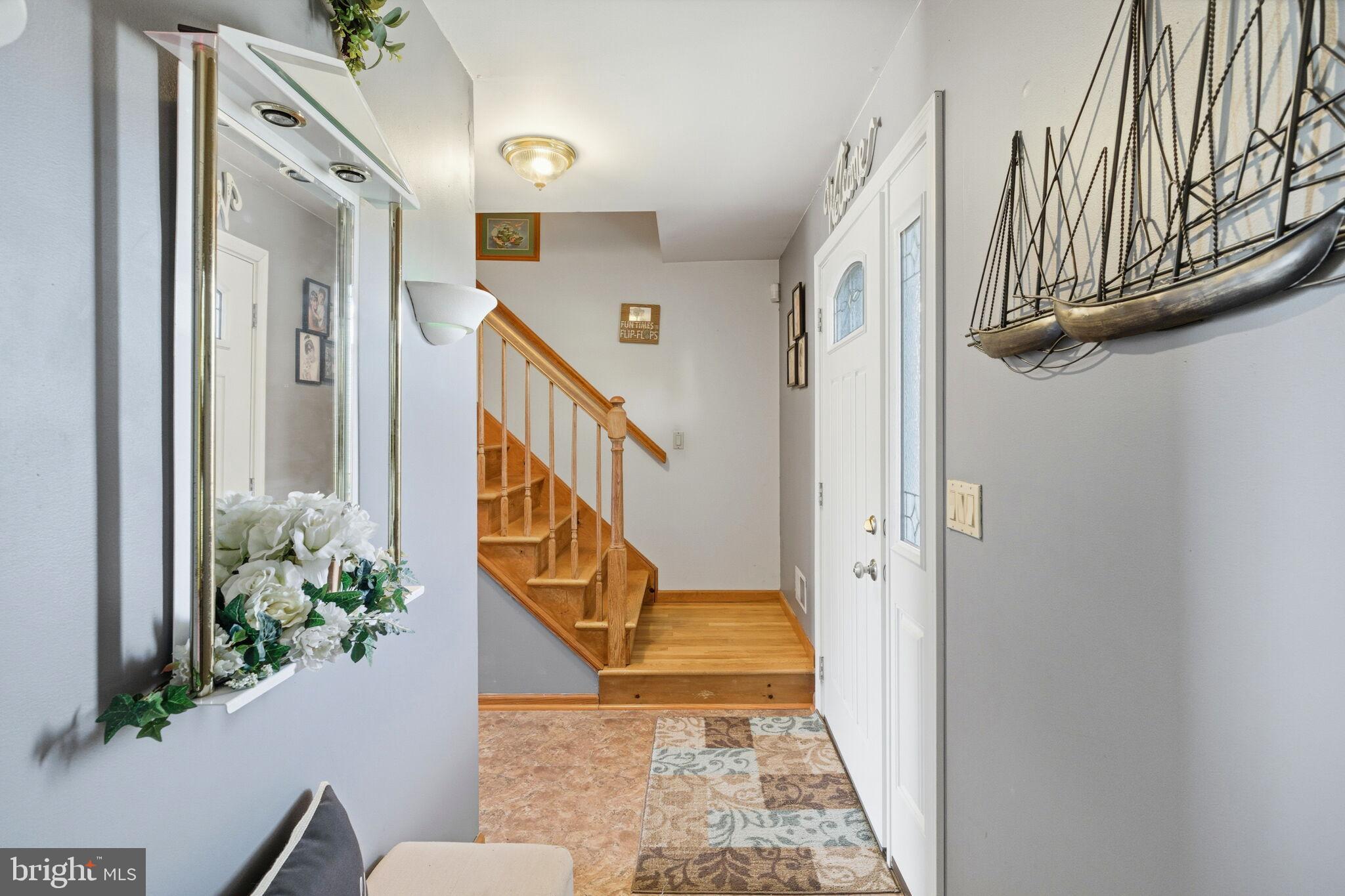 1553 WINDWARD AVENUE