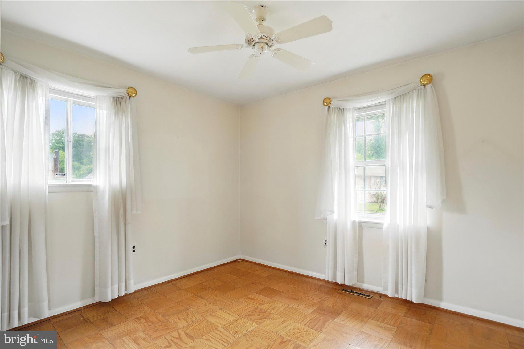 VALLEYWOOD - Residential