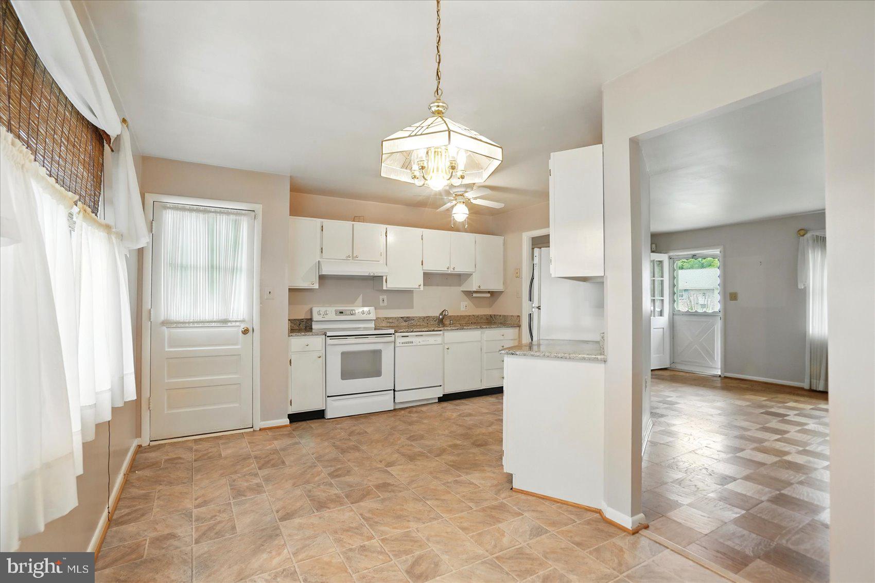 VALLEYWOOD - Residential