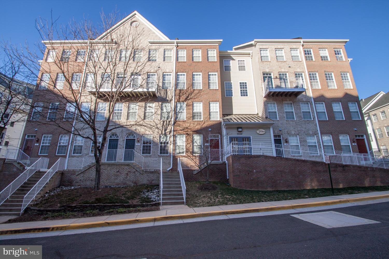 WESTBRIAR PLAZA - Residential Lease