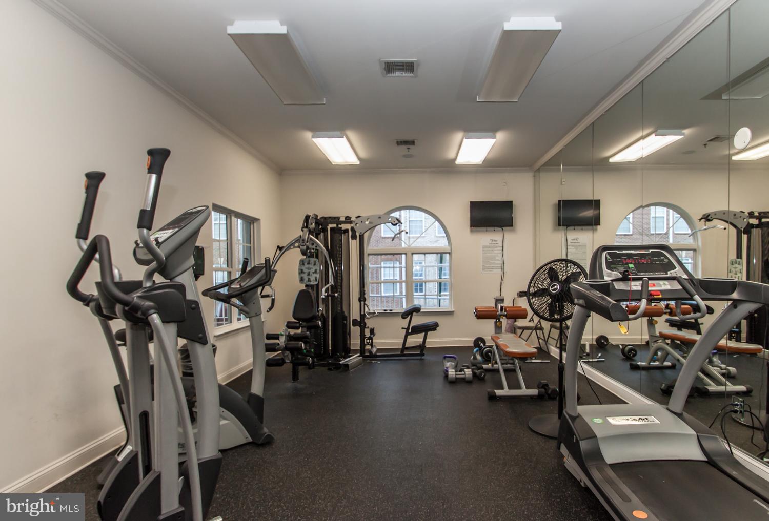 WESTBRIAR PLAZA - Residential Lease