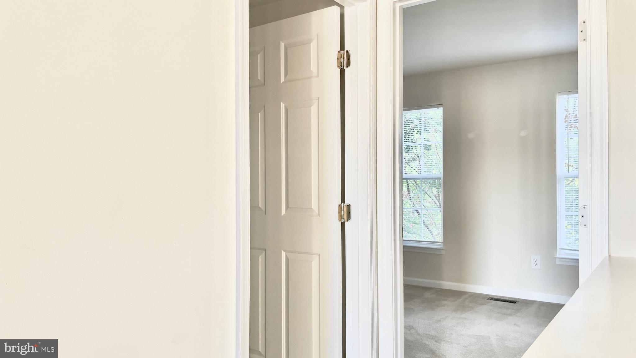 ASHBURN VILLAGE - Residential Lease