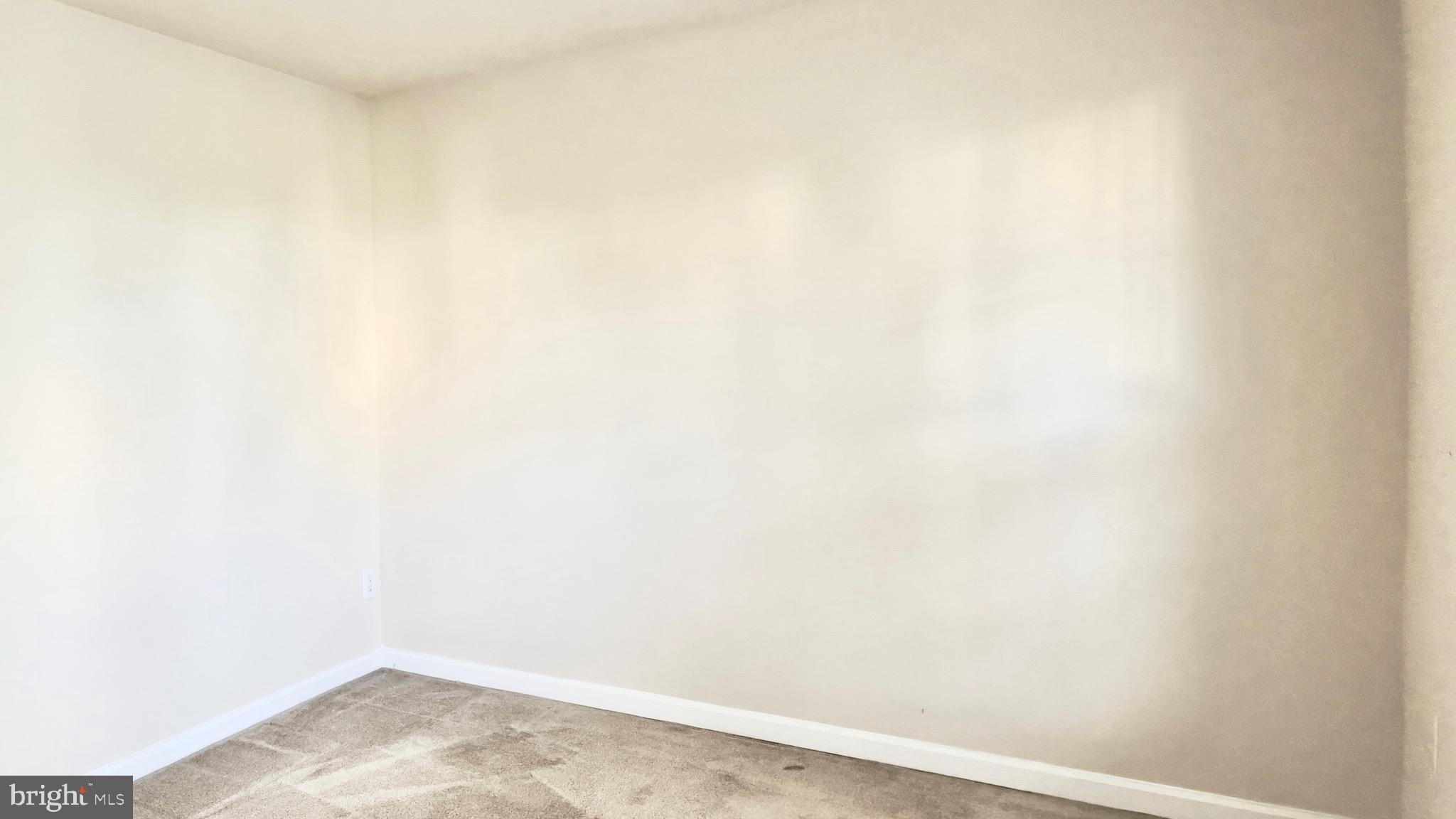 ASHBURN VILLAGE - Residential Lease