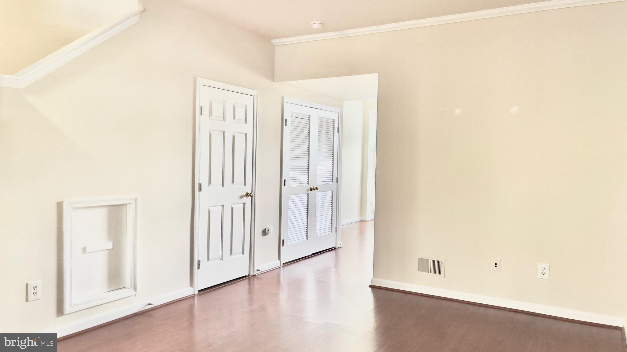 ASHBURN VILLAGE - Residential Lease