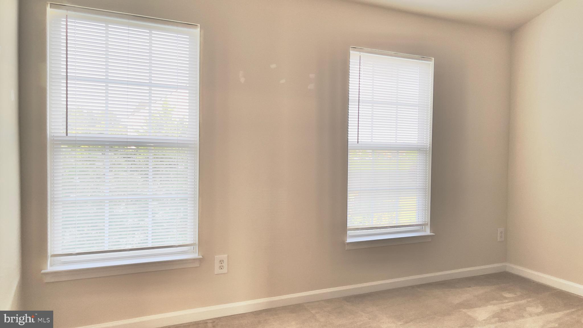 ASHBURN VILLAGE - Residential Lease