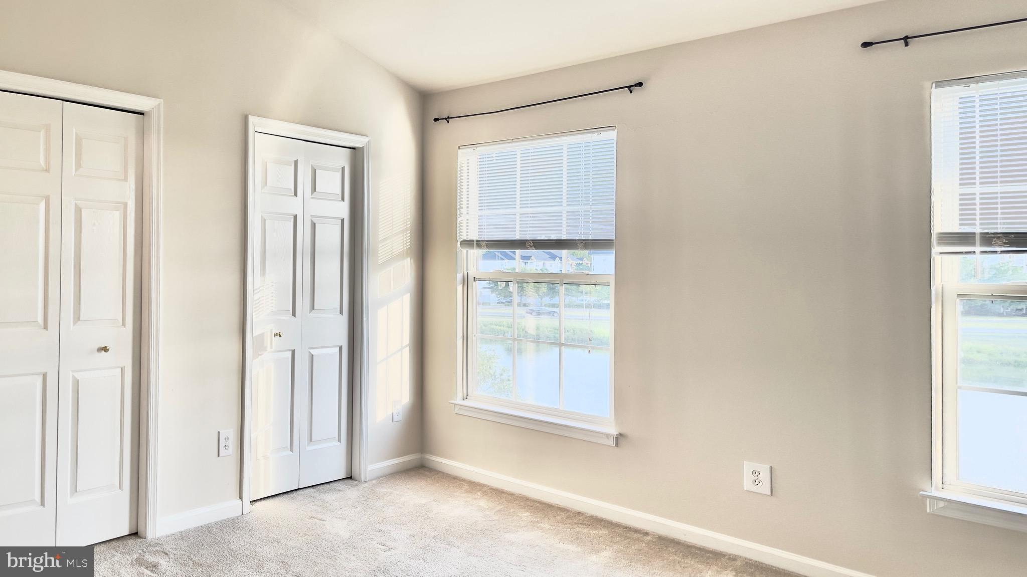 ASHBURN VILLAGE - Residential Lease