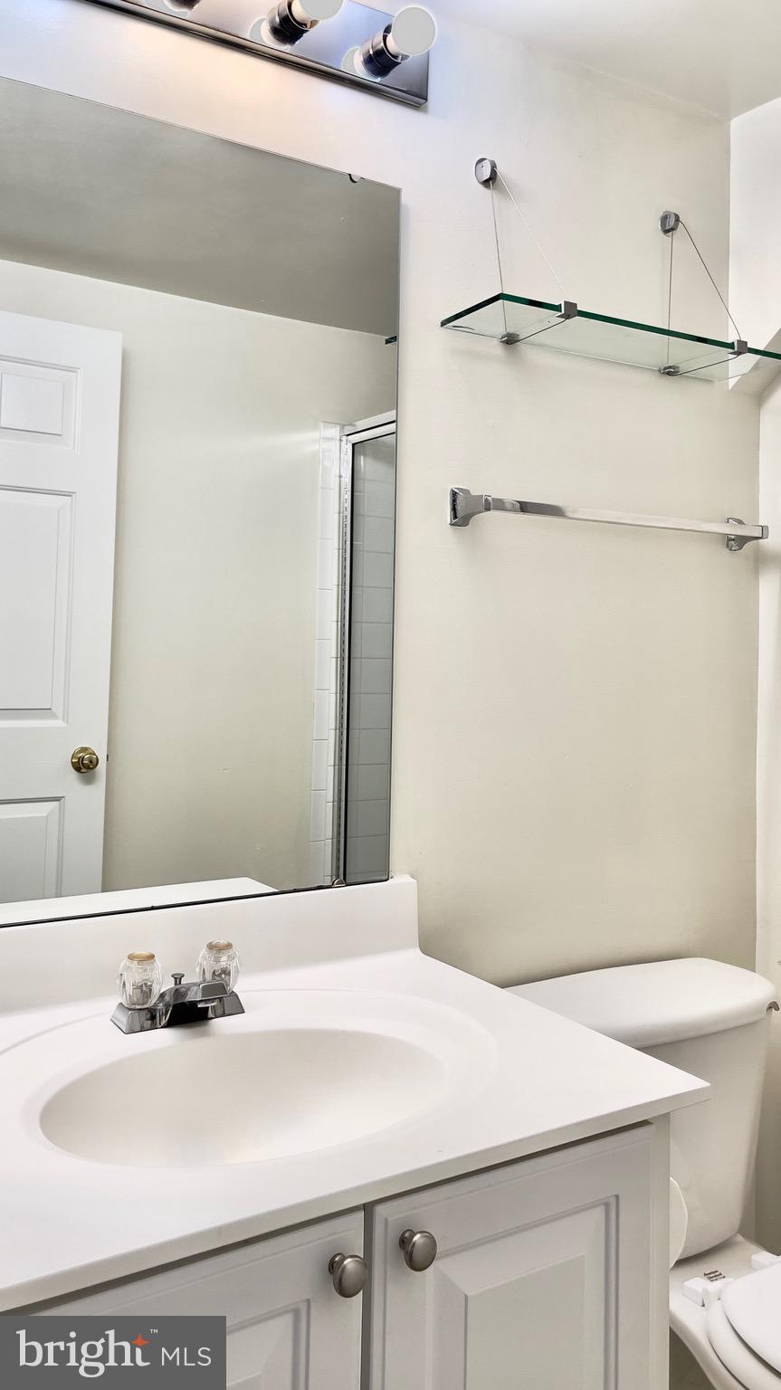 ASHBURN VILLAGE - Residential Lease