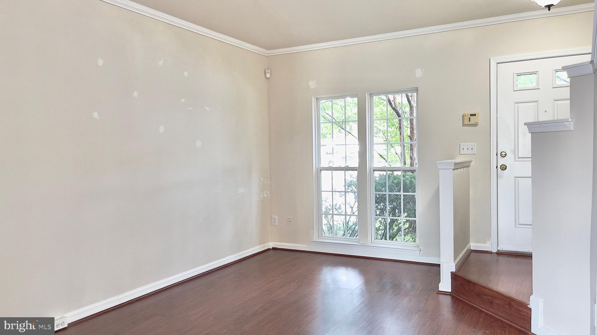 ASHBURN VILLAGE - Residential Lease