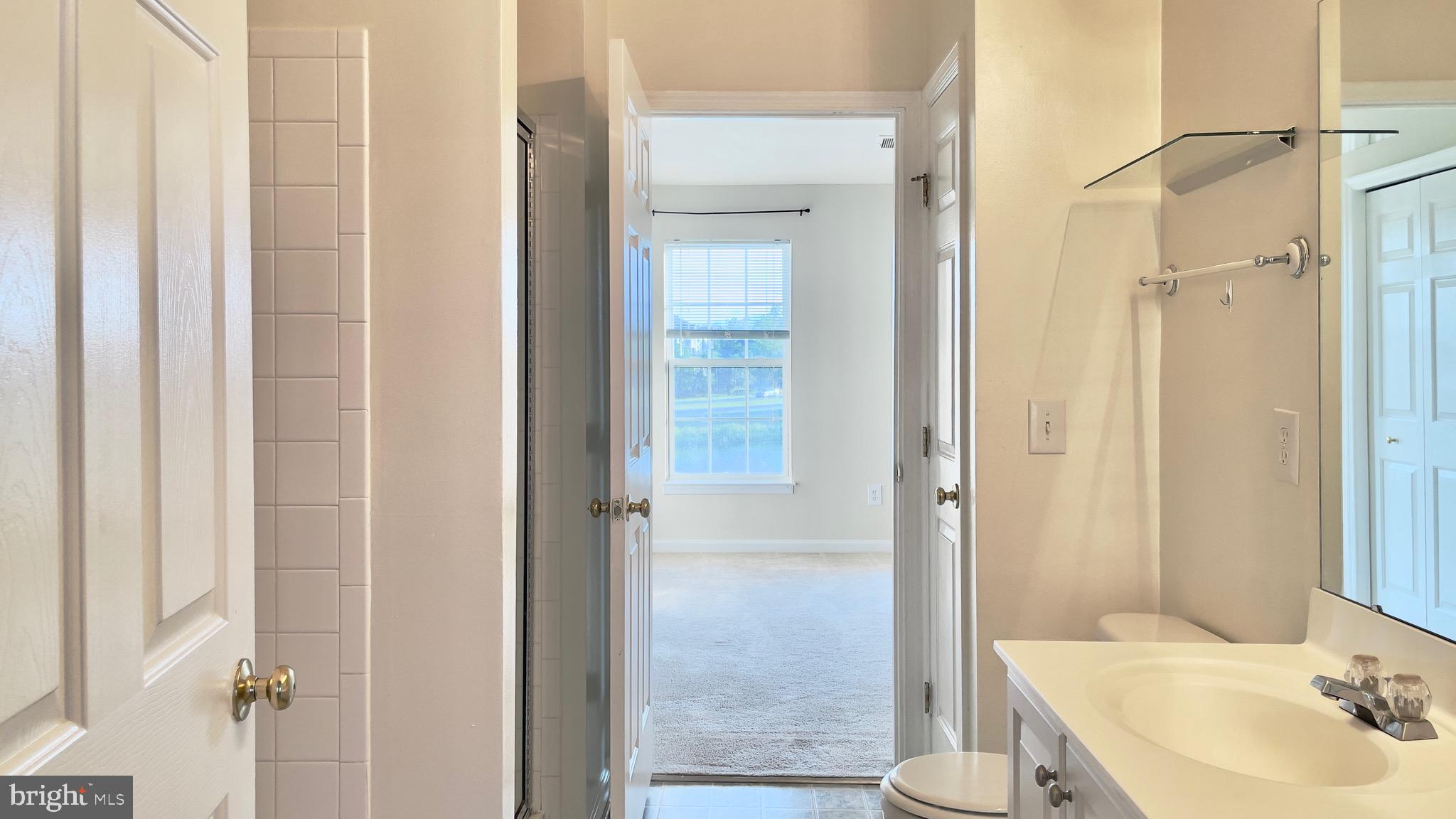 ASHBURN VILLAGE - Residential Lease