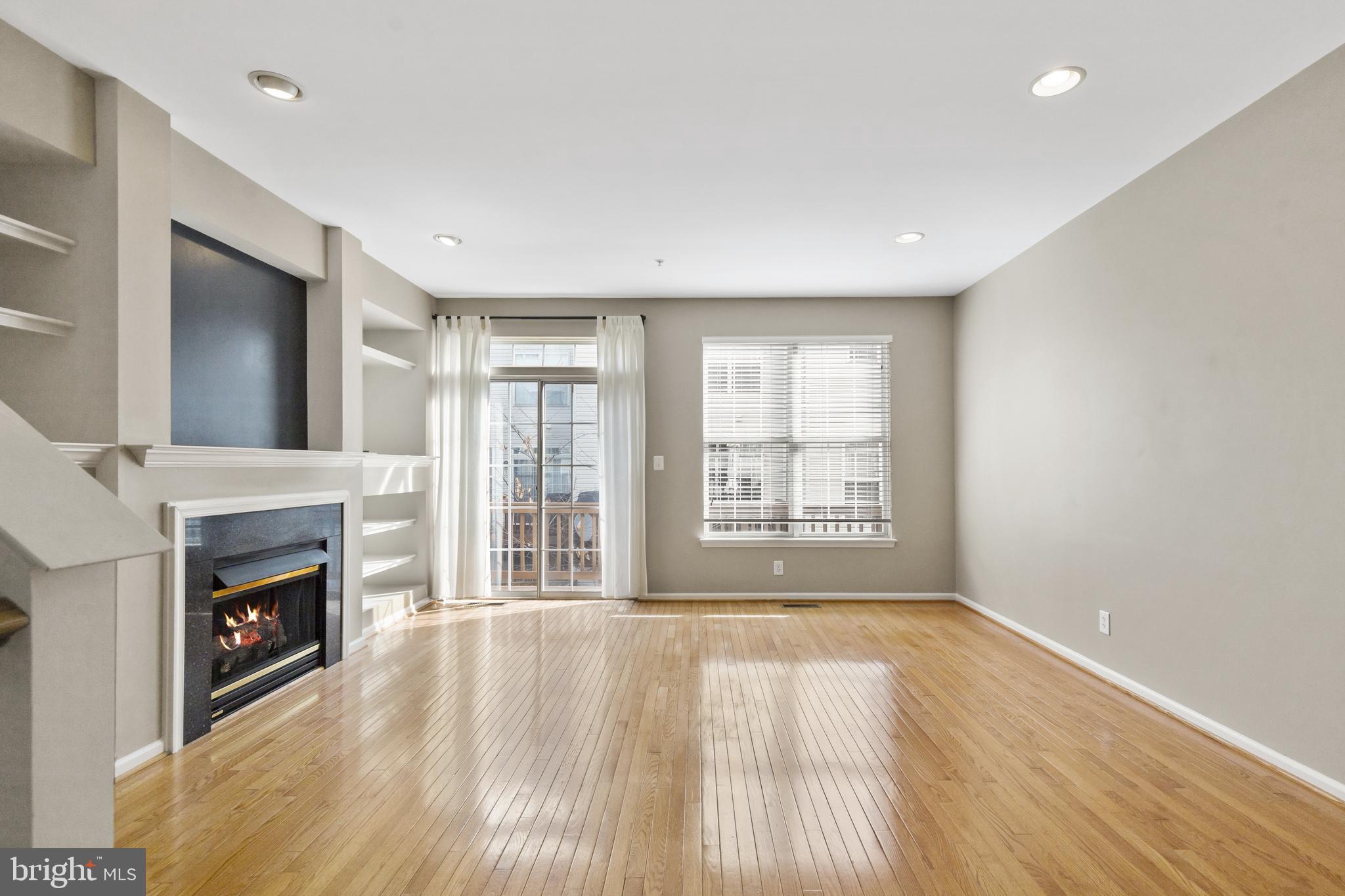 CAMERON STATION - Residential Lease