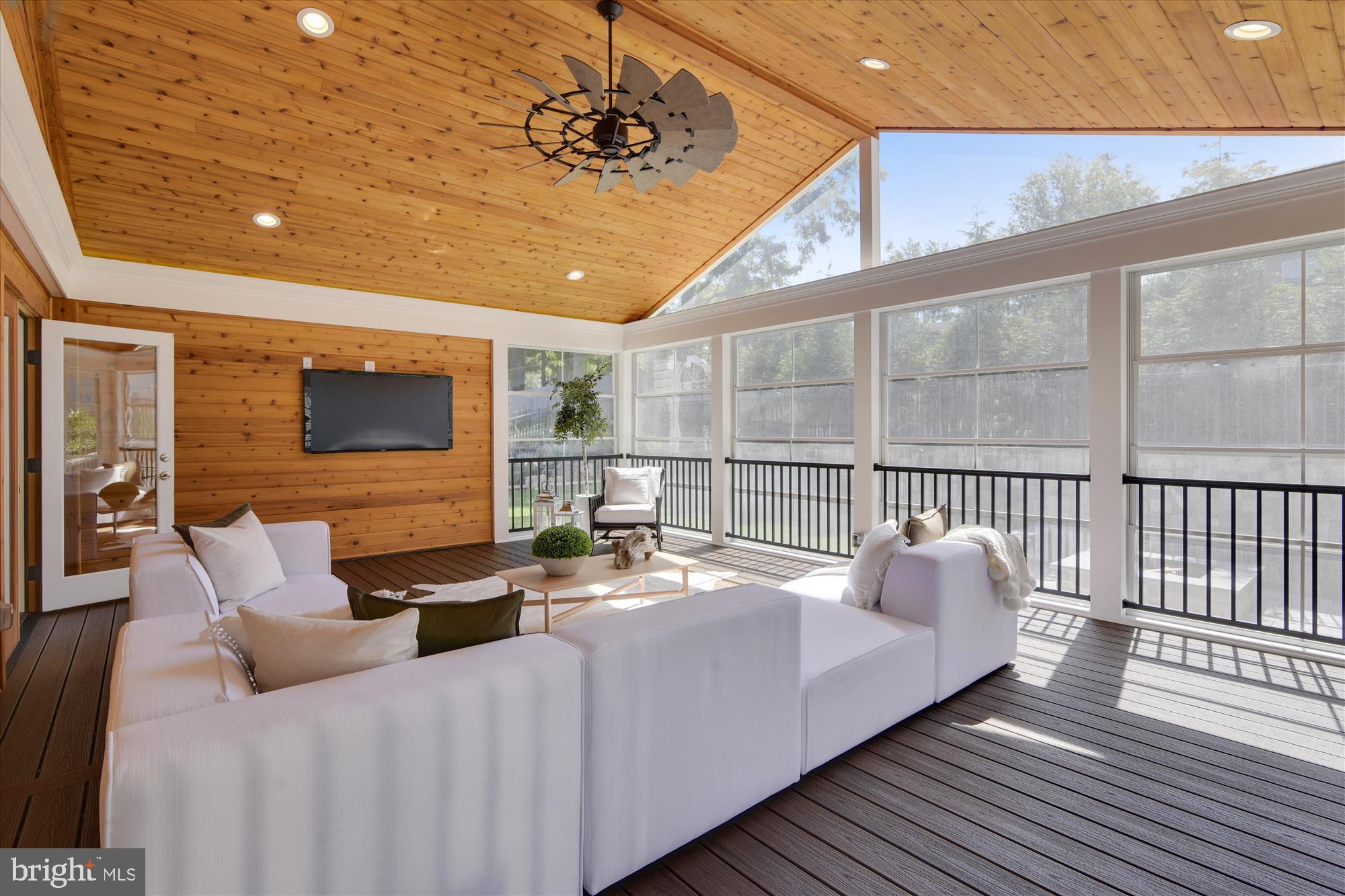 ROBIN GLEN - Residential