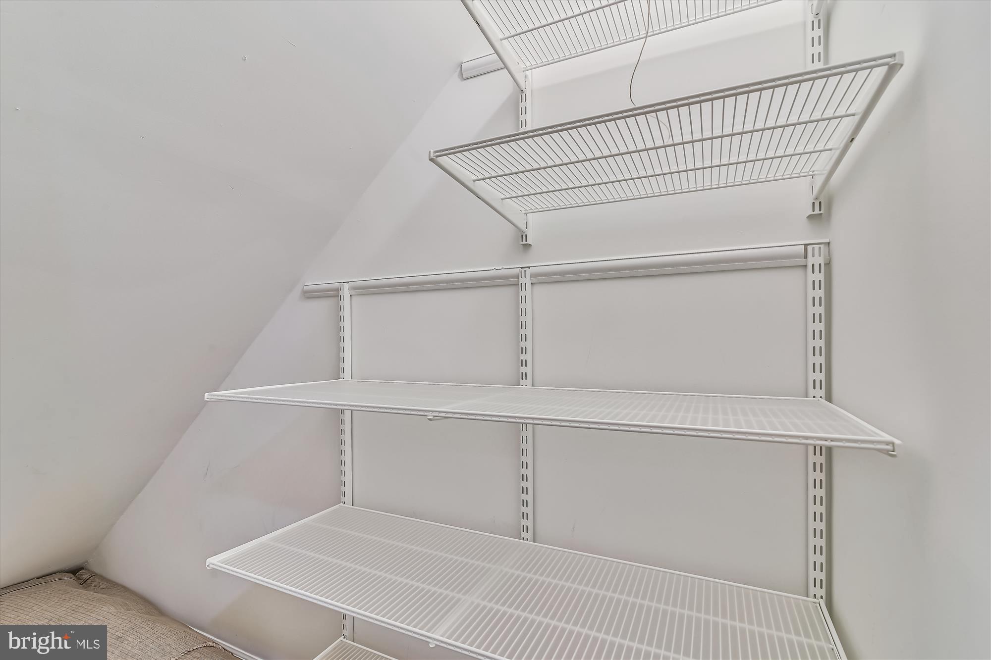 ROBIN GLEN - Residential