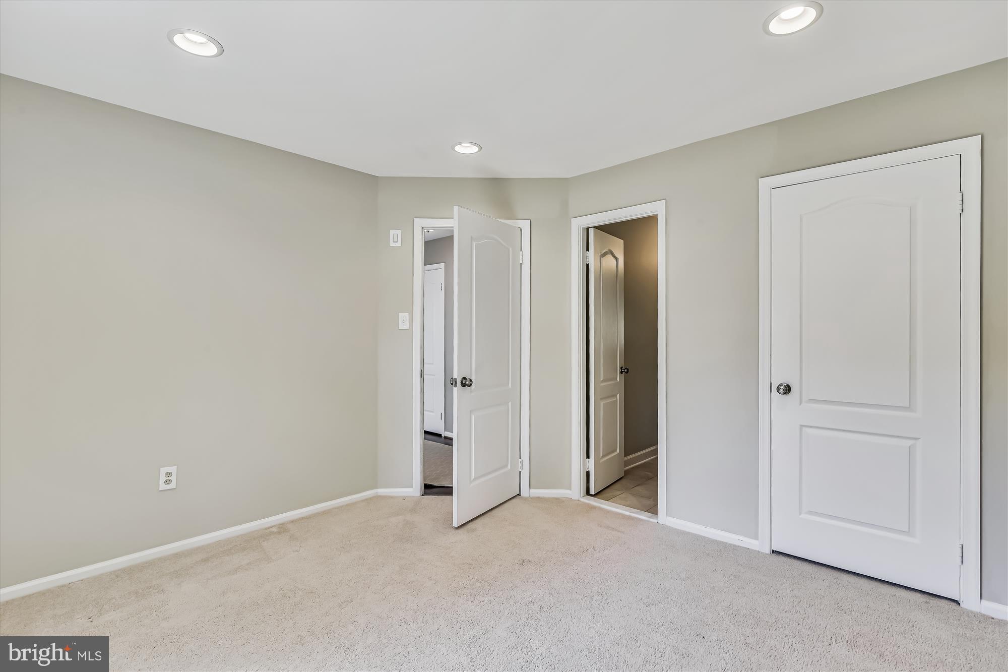 ROBIN GLEN - Residential