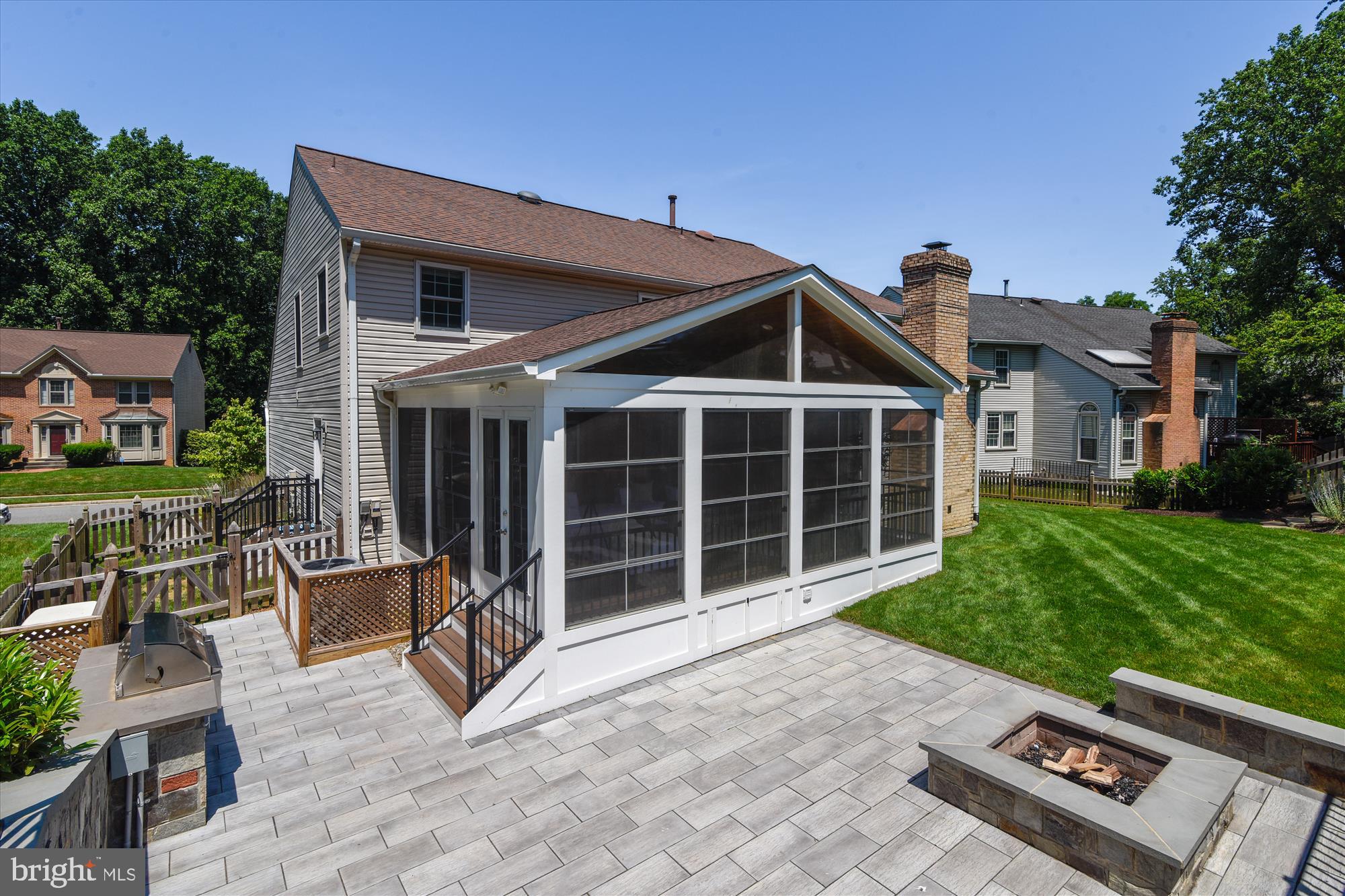 ROBIN GLEN - Residential