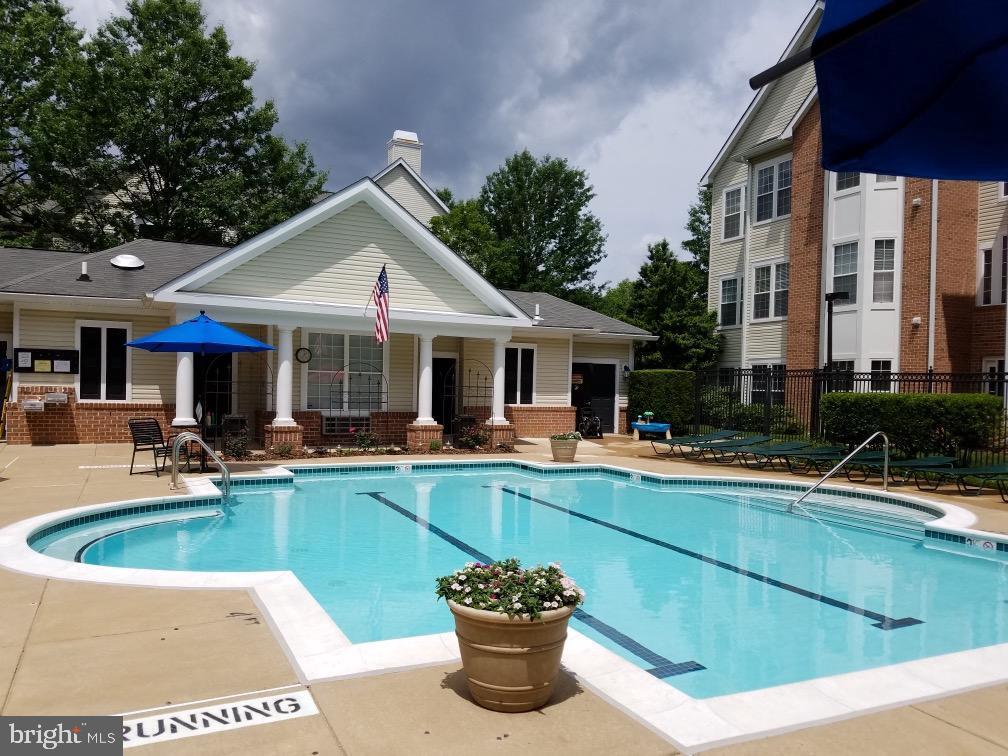 4144 FOUNTAINSIDE LANE 102