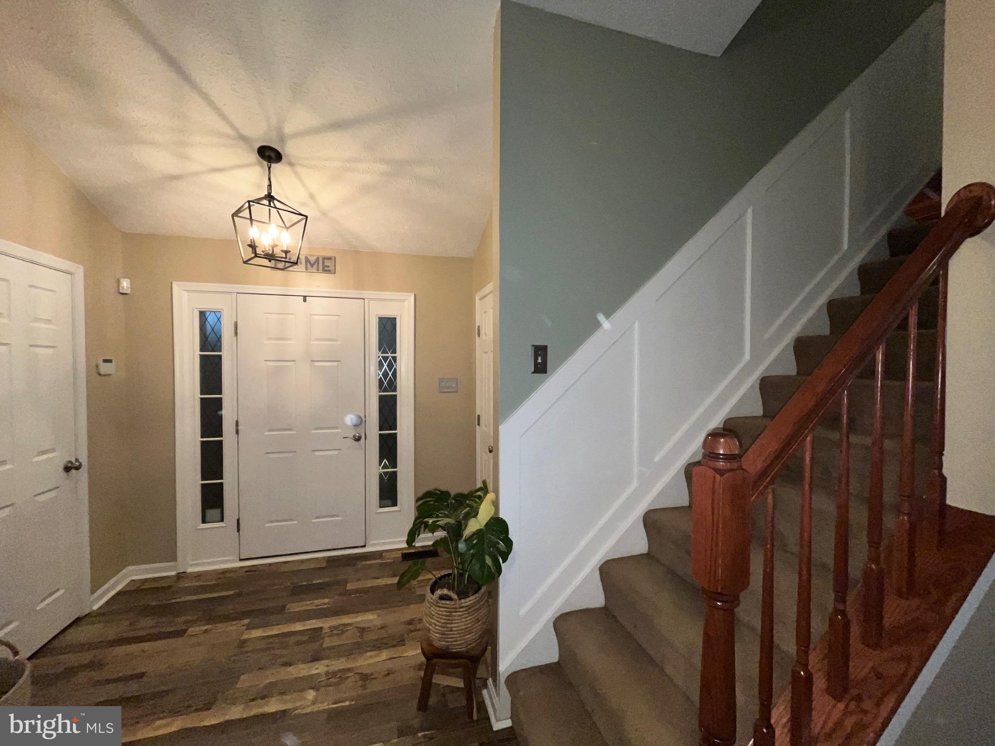 103 BROAD LEAF COURT