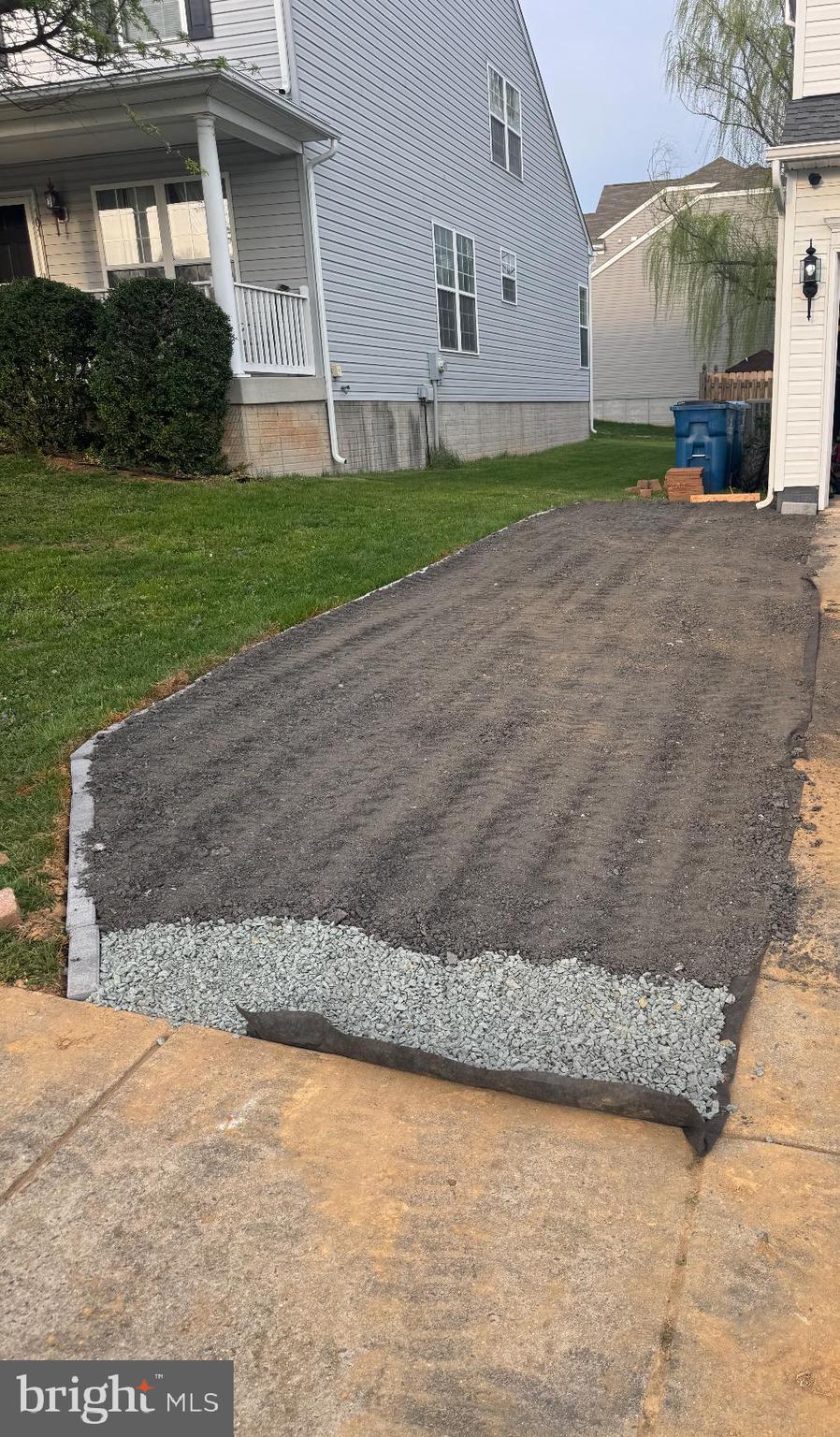 103 BROAD LEAF COURT