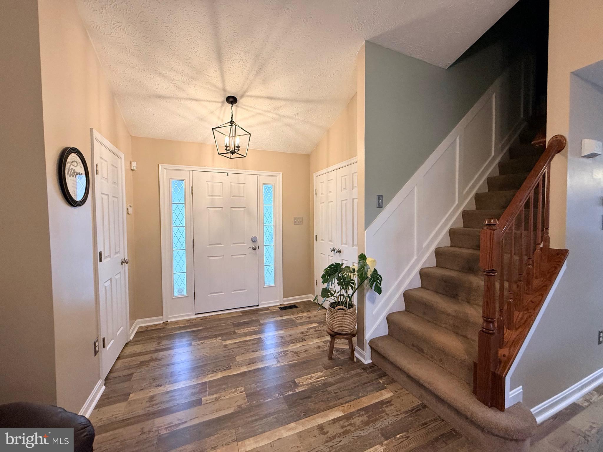 103 BROAD LEAF COURT