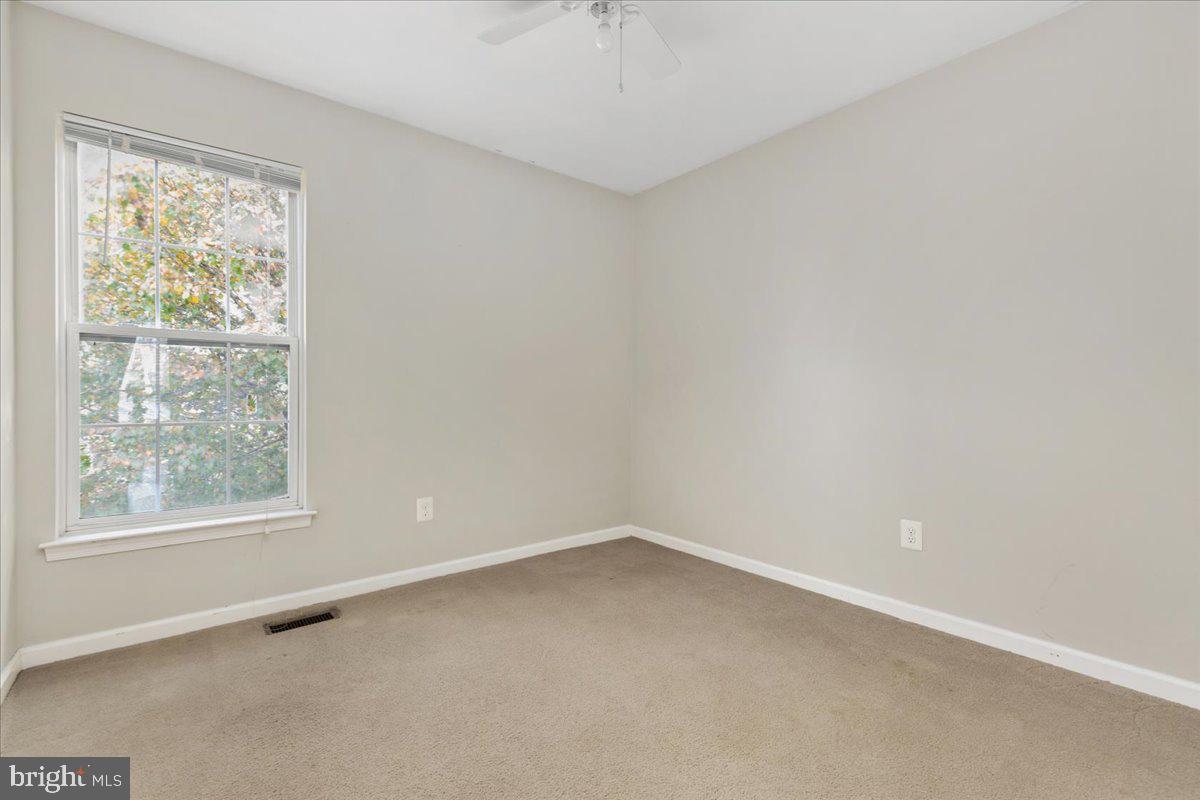 POTOMAC STATION - Residential Lease