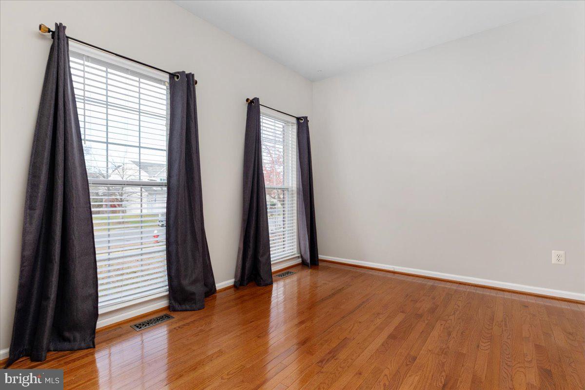 POTOMAC STATION - Residential Lease