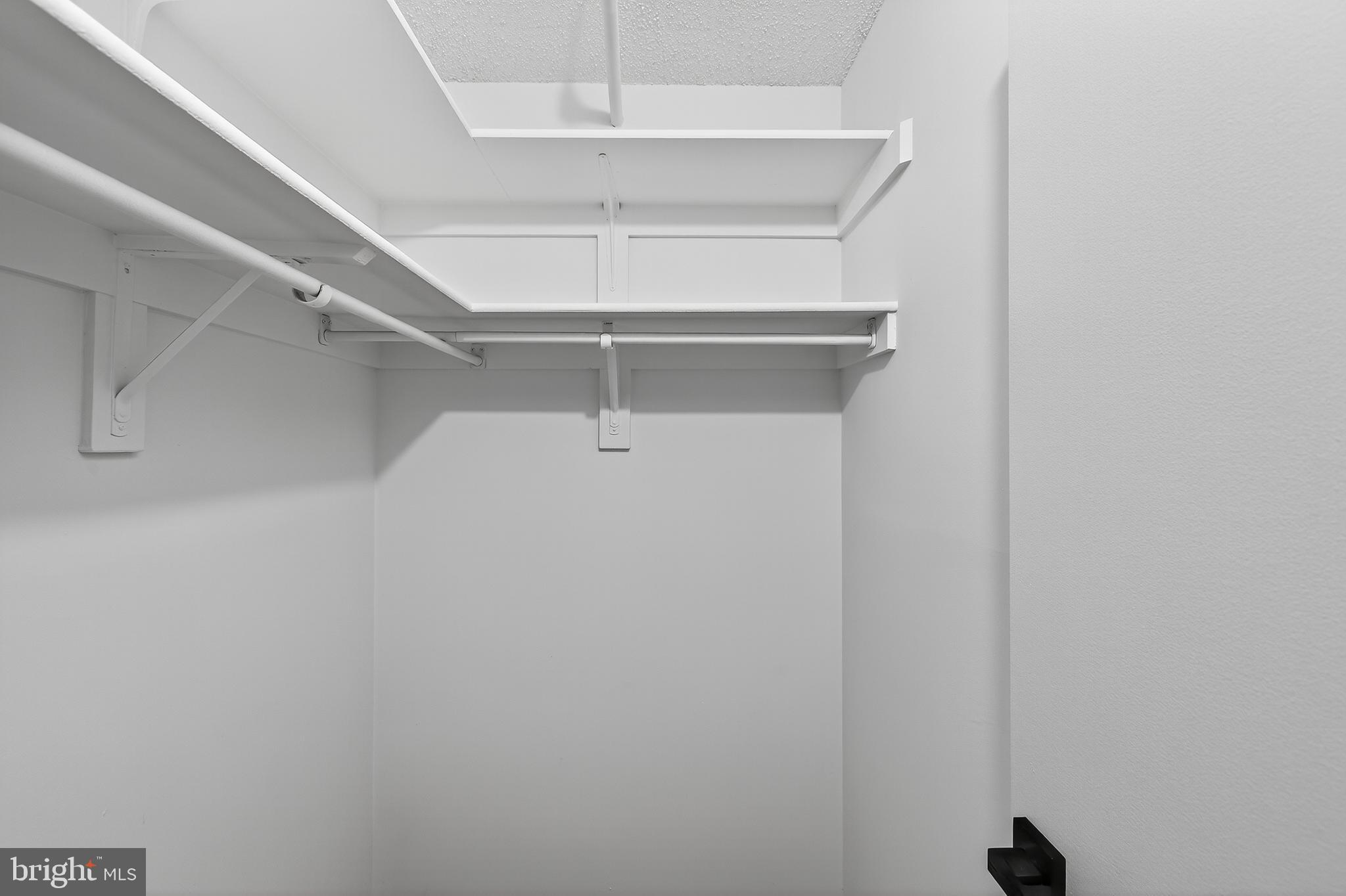 LEISURE WORLD - Residential