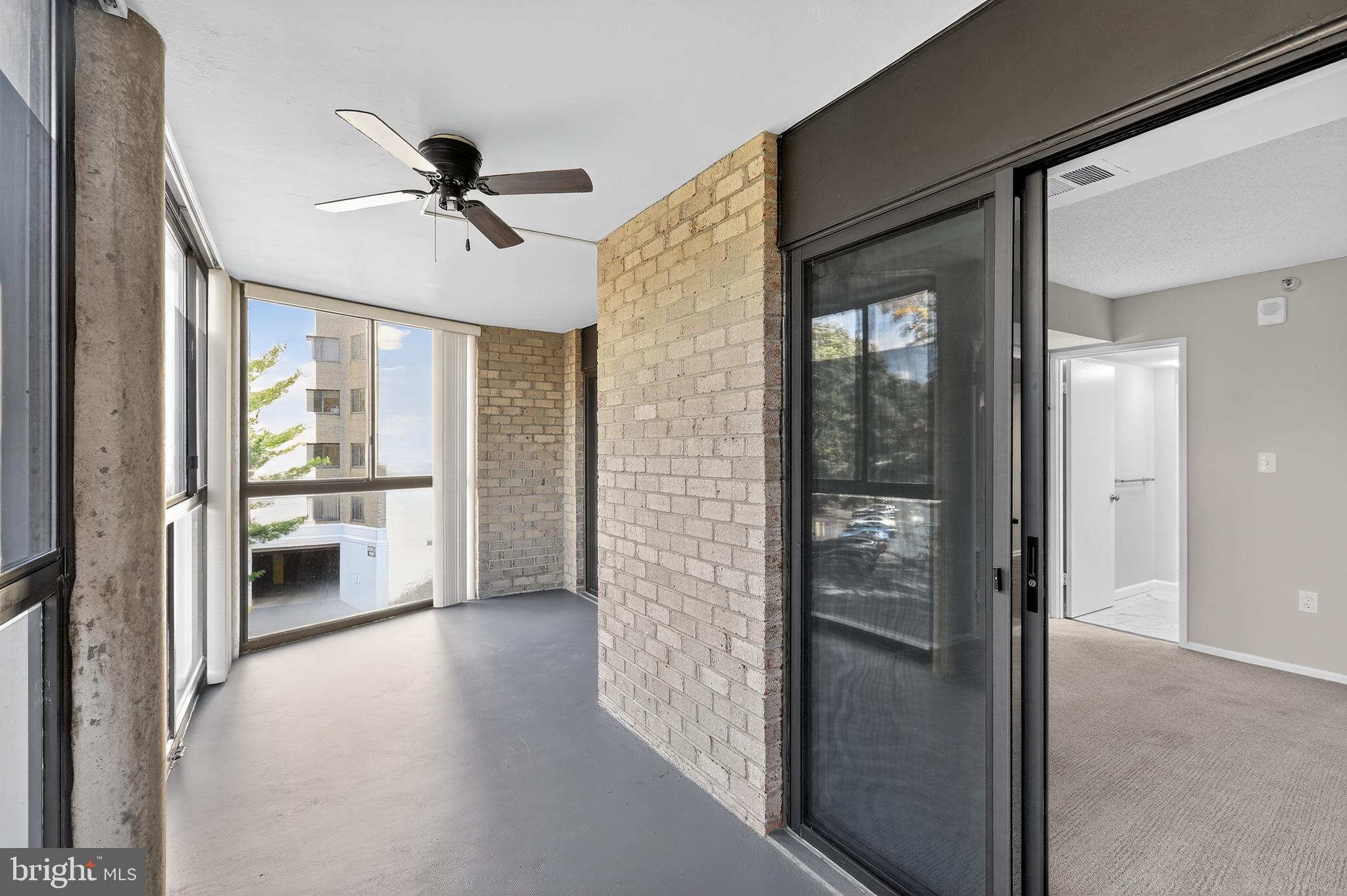 LEISURE WORLD - Residential