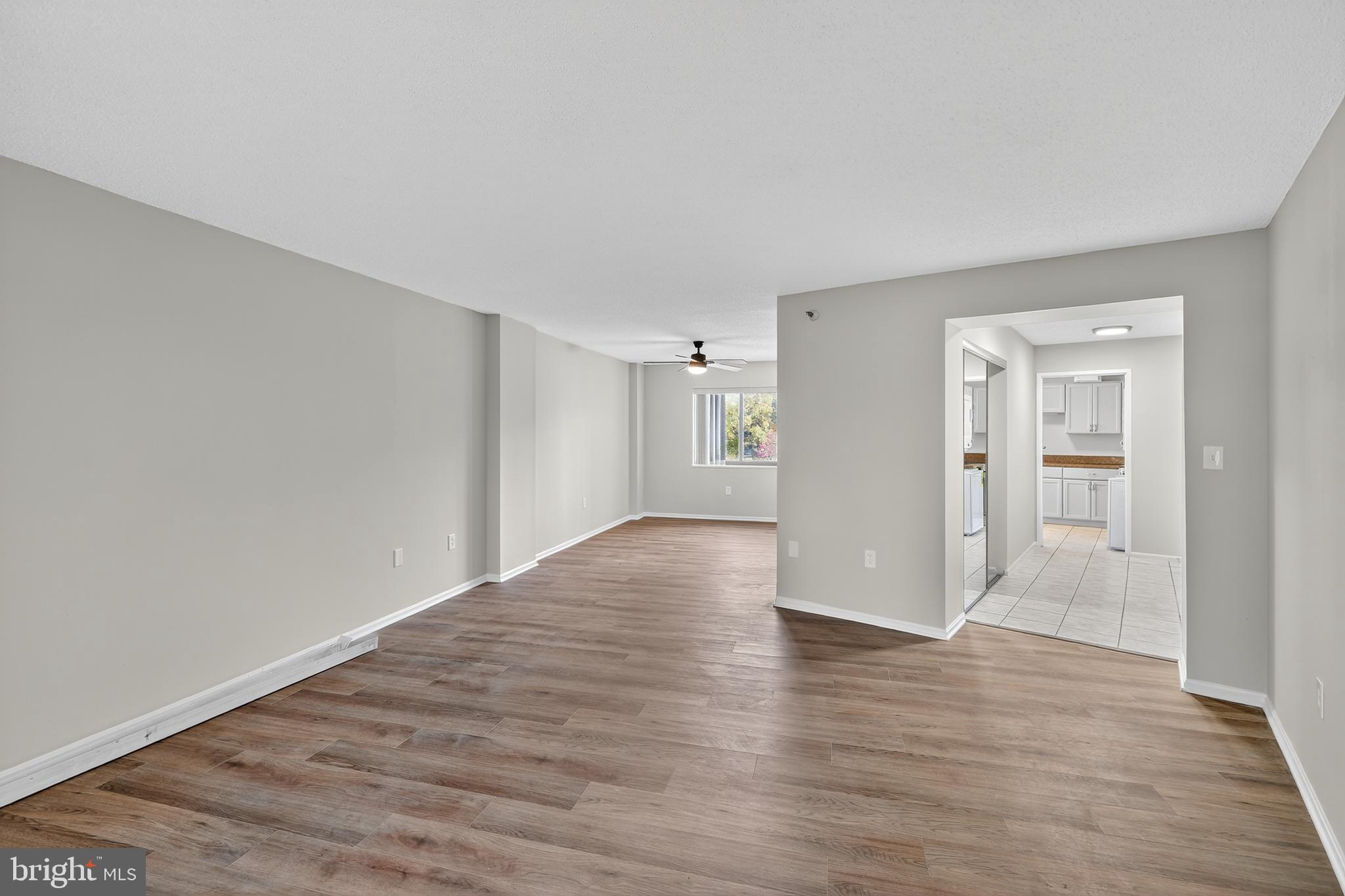 LEISURE WORLD - Residential