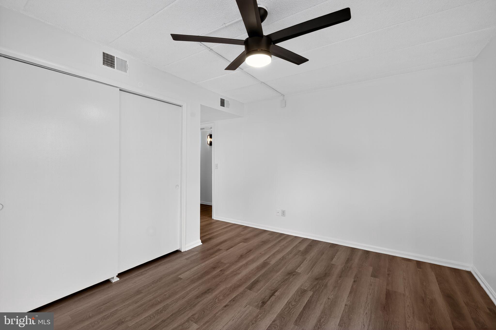 NORTH PORT - Residential Lease