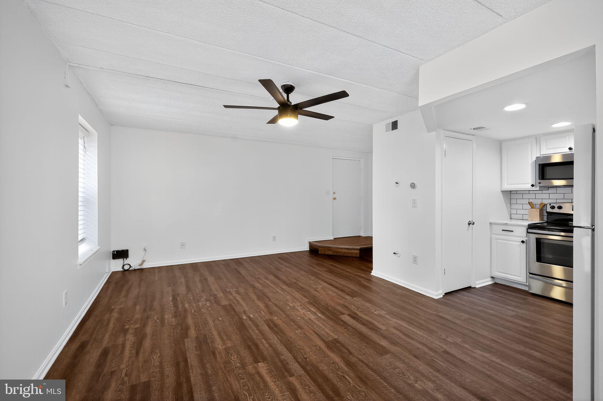 NORTH PORT - Residential Lease