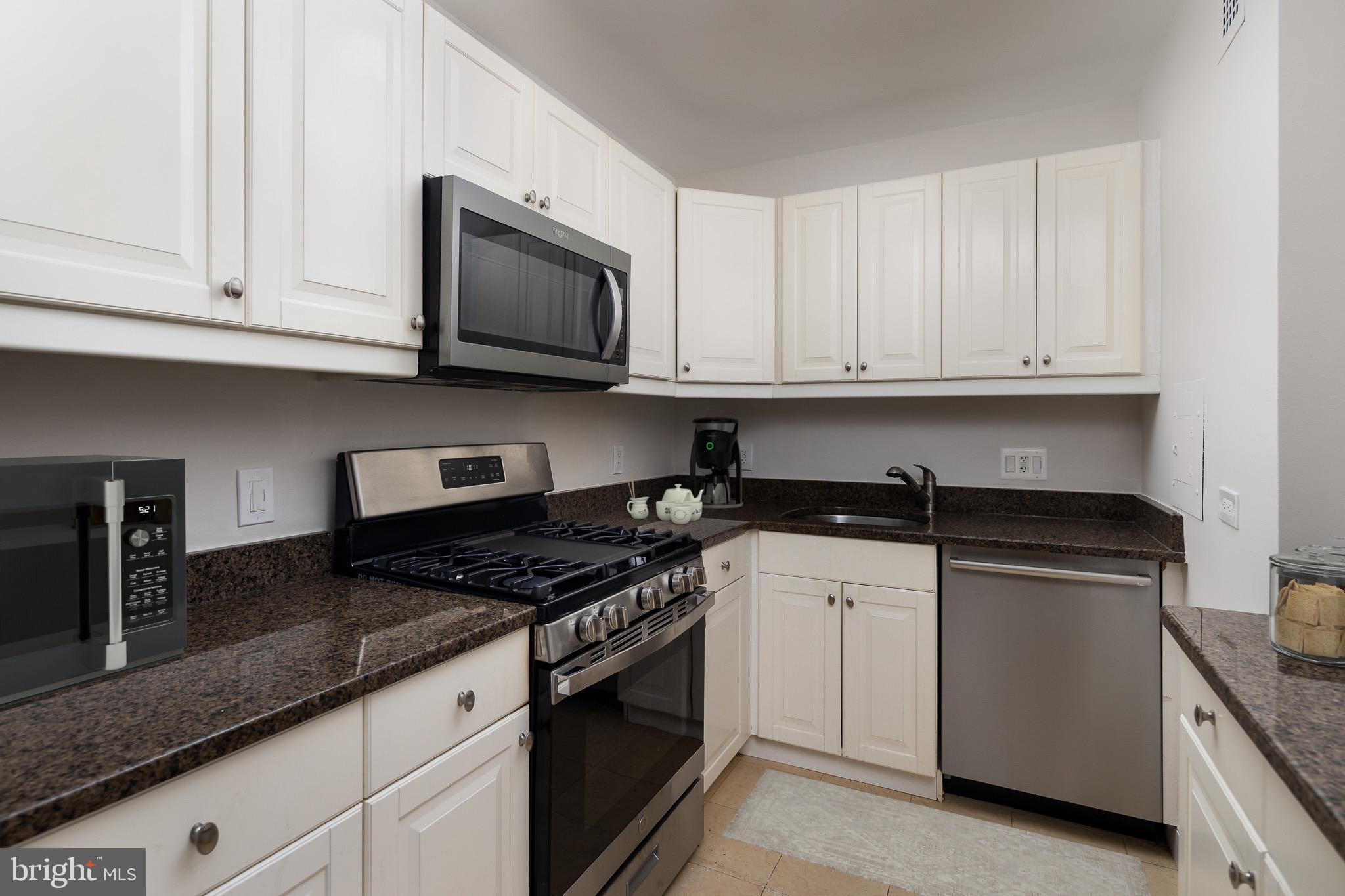 CARDINAL HOUSE - Residential