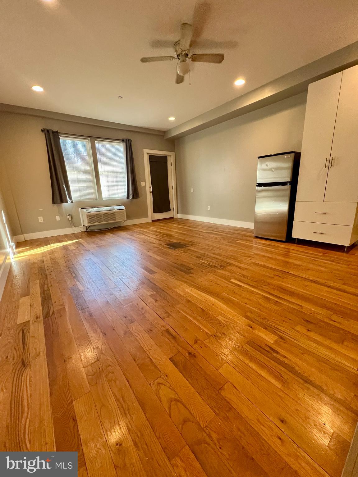 PHILADELPHIA (NORTH) - Residential Lease