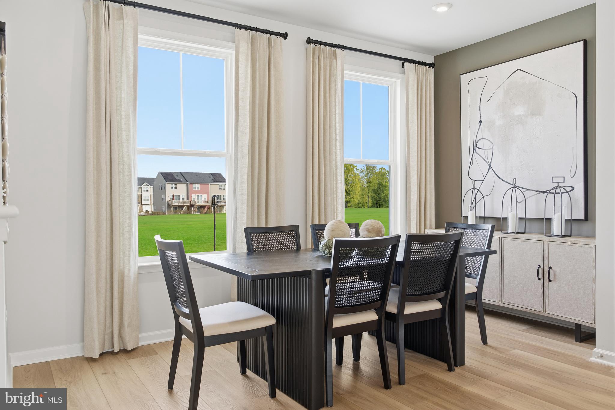 BRADLEY SQUARE - Residential