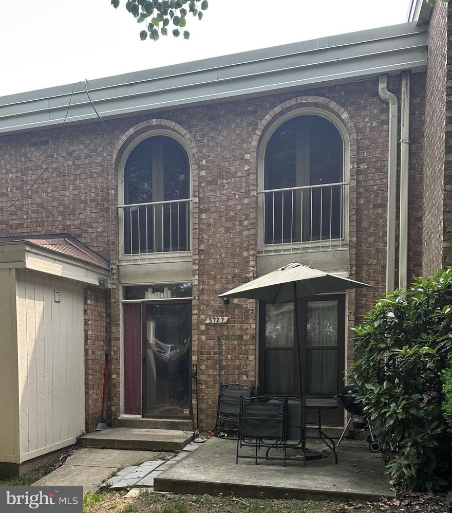 Great location for this spacious townhouse condo.  All utilities are included in the condo fee.  Lots of light with all tall windows throughout.  Contemporary style kitchen and bath.   This property is perfect if you want to paint and are ready to make minor repairs throughout.  Great for investment or personal home.  Just 1 block walk to Huntington Metro.  One assigned parking & extra open parking spaces on site.  The condo has a pool, etc with on-site management.  This is great value for this square footage  with 3 Bedrooms!!!