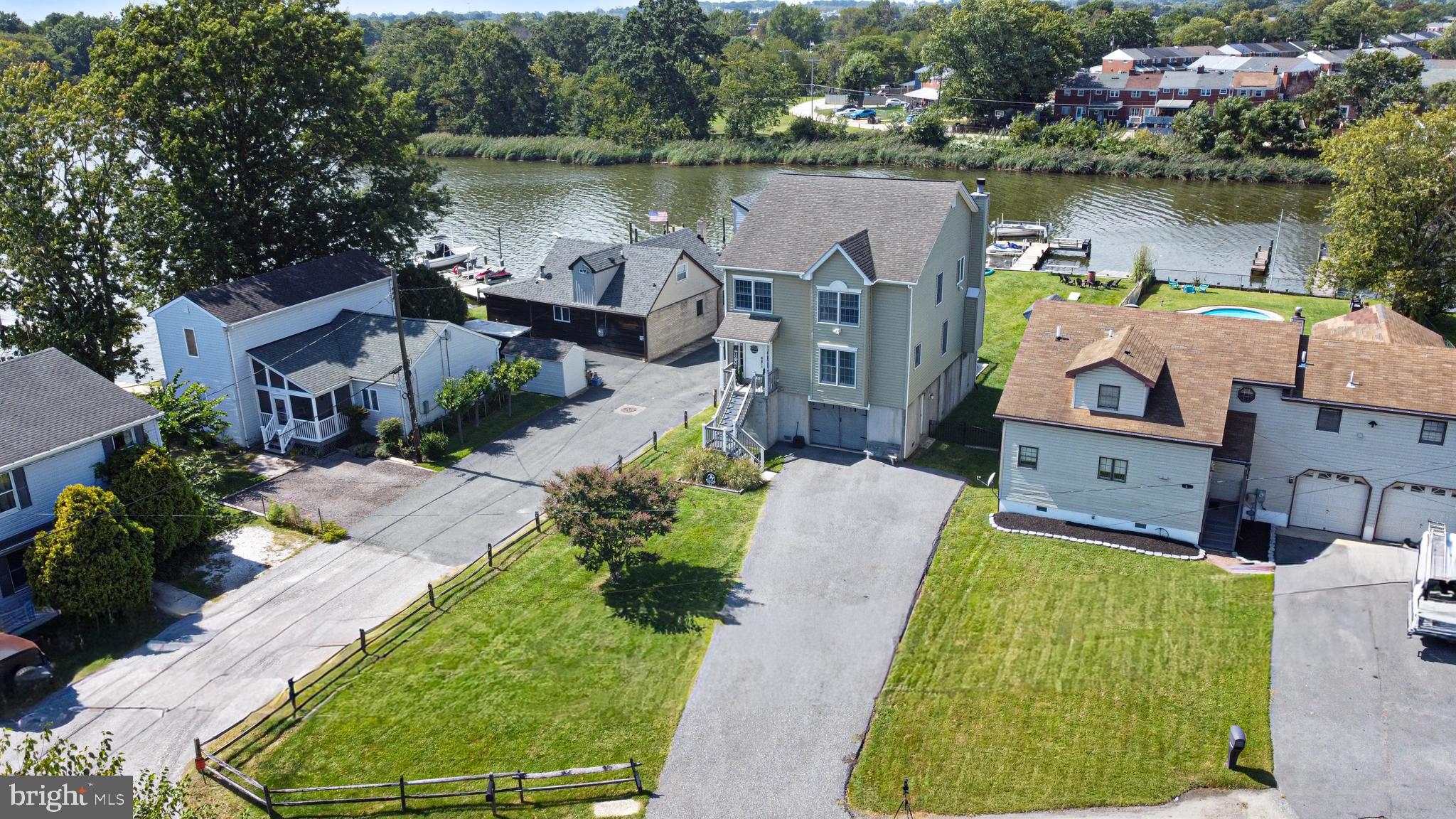 CHARLESMONT - Residential