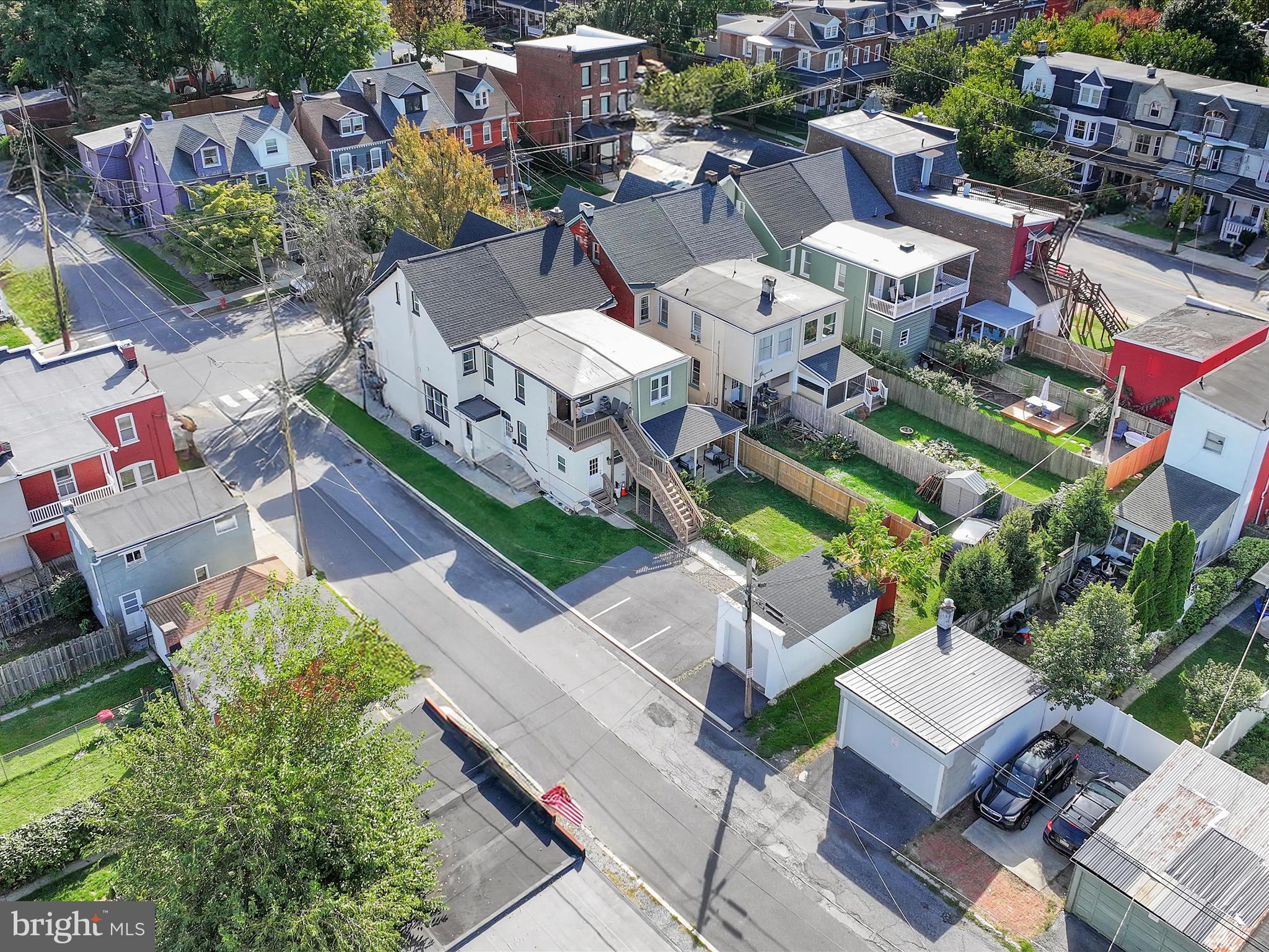 814 N SHIPPEN STREET