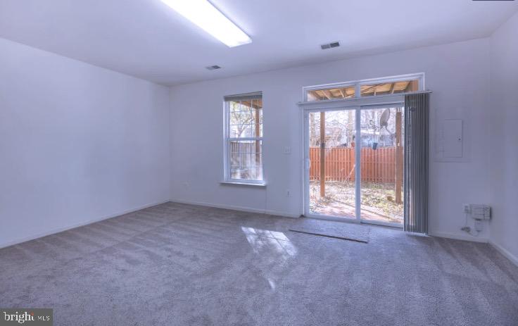 STERLING - Residential Lease