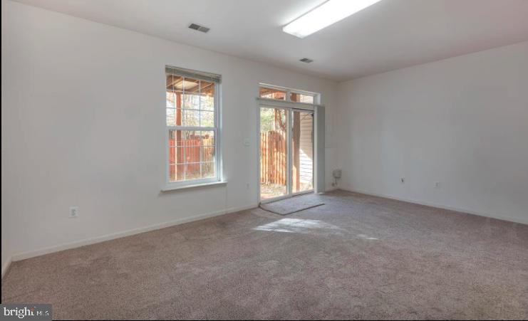 STERLING - Residential Lease