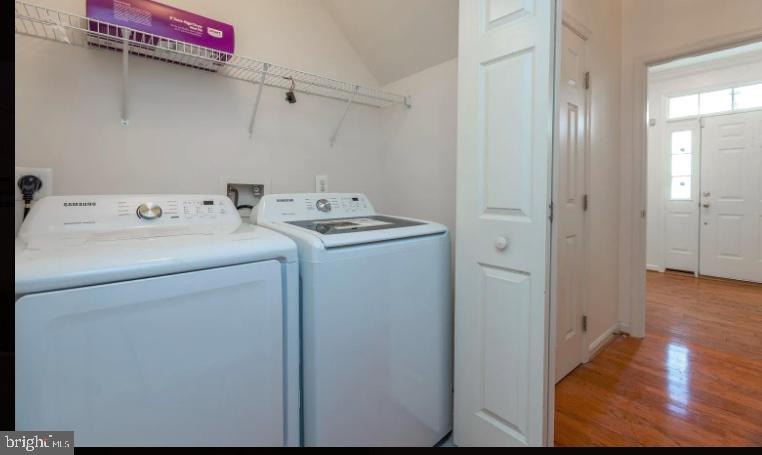 STERLING - Residential Lease