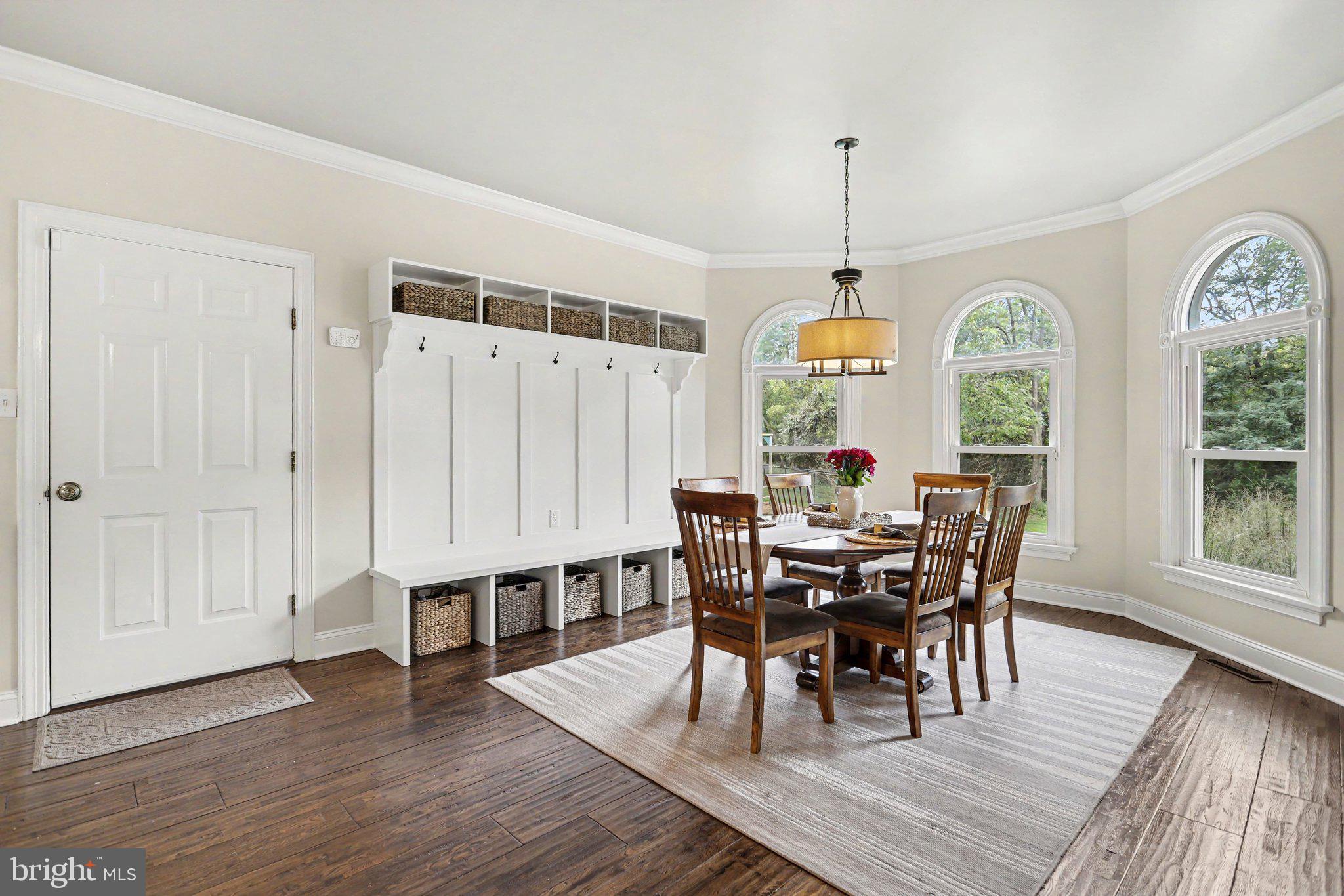1103 TIVERTON ROAD