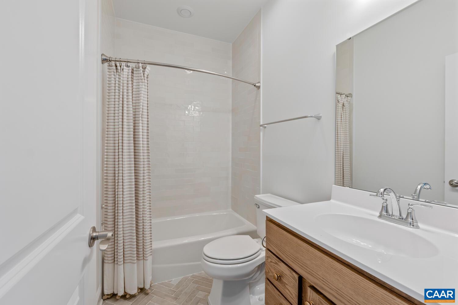 OLD TRAIL - Residential