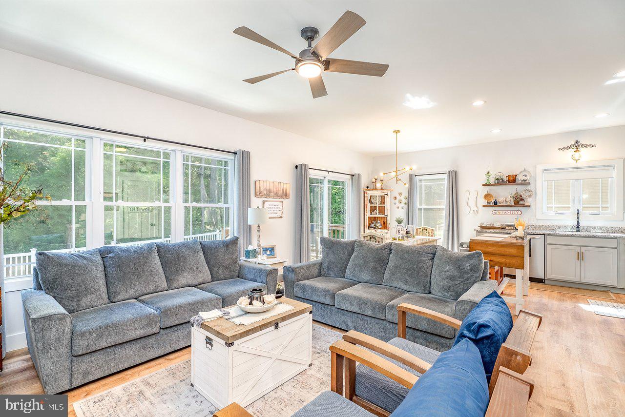 WILLOW OAKS - Residential