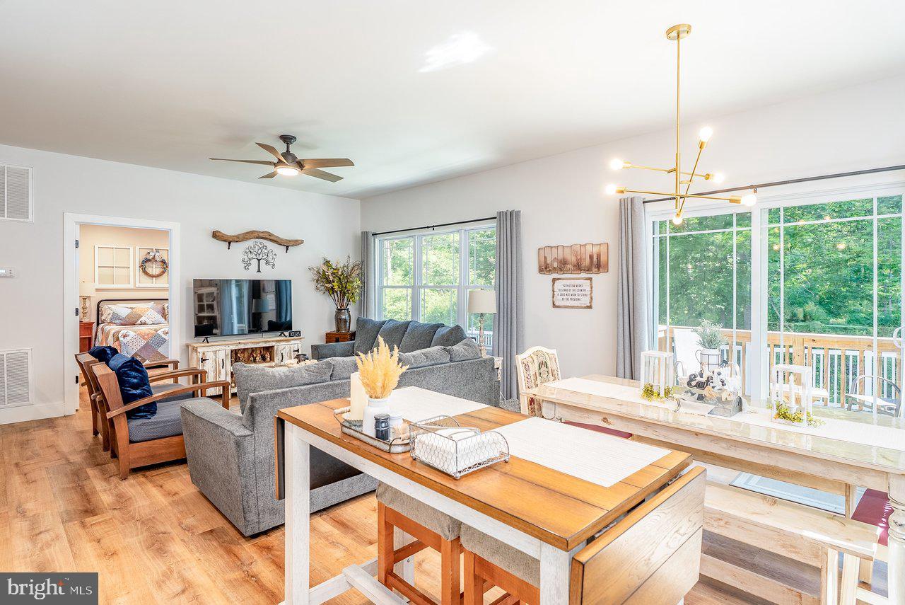 WILLOW OAKS - Residential